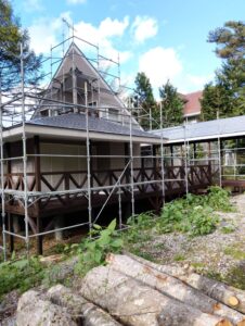 八幡平市　屋根・外壁塗装現場より